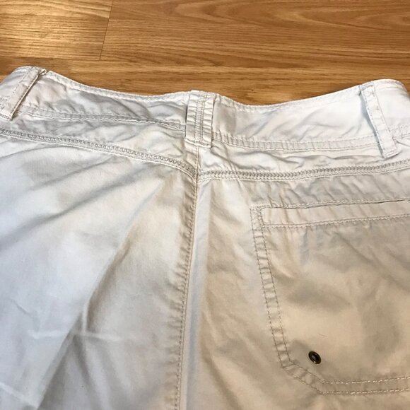 Tribal Womens Bermuda Cargo Shorts Sz 4 Beige  Cotton Lightweight Casual Summer - Picture 8 of 12